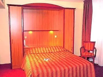 Kyriad Centre 3* Нант